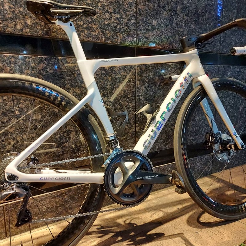 GUERCIOTTIグエルチョッティ🇮🇹ディスクロードバイク完成車Di2