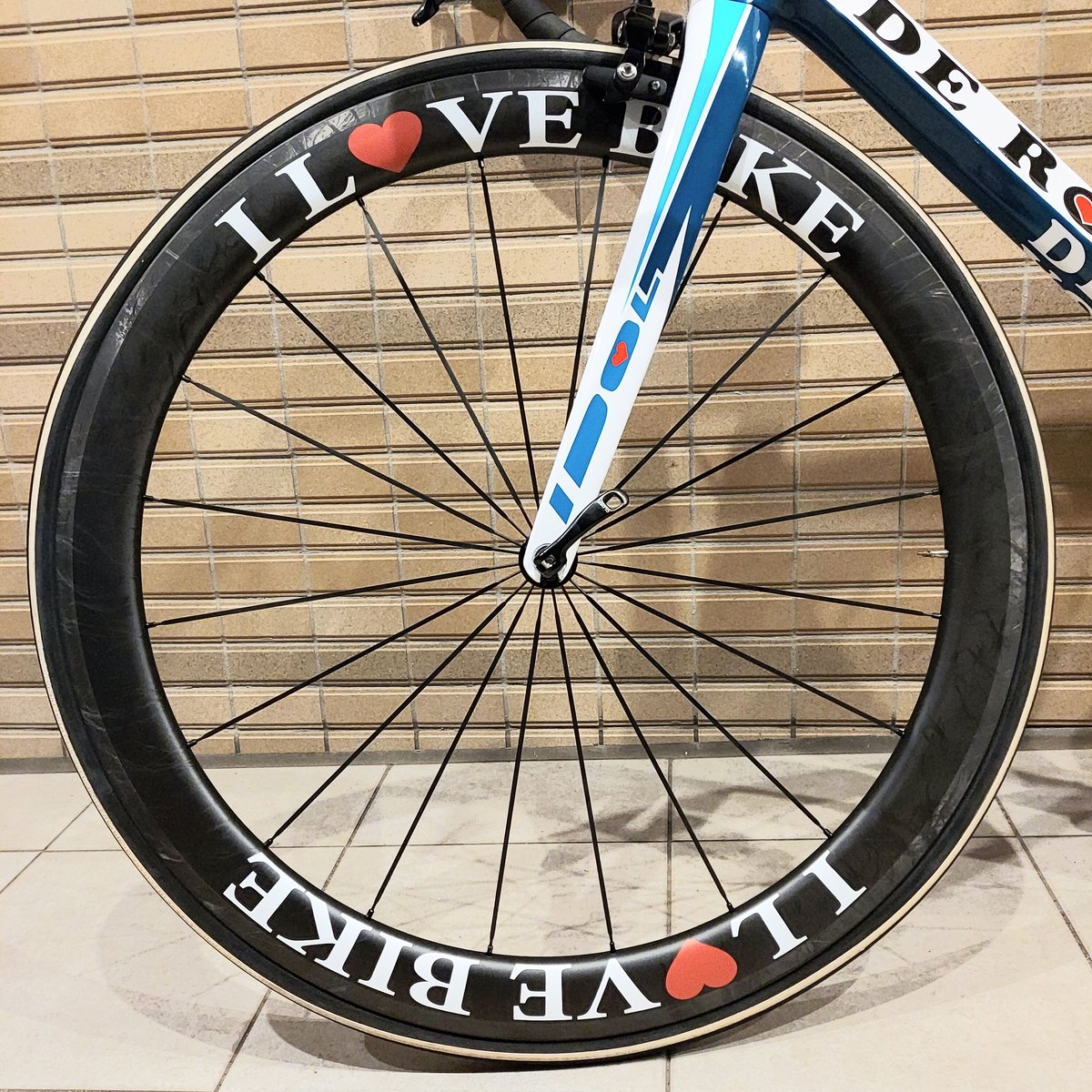 ロードバイク カーボンホイール | Air bicycle Japan ロードバイク カーボンホイール | Air bicycle Japan