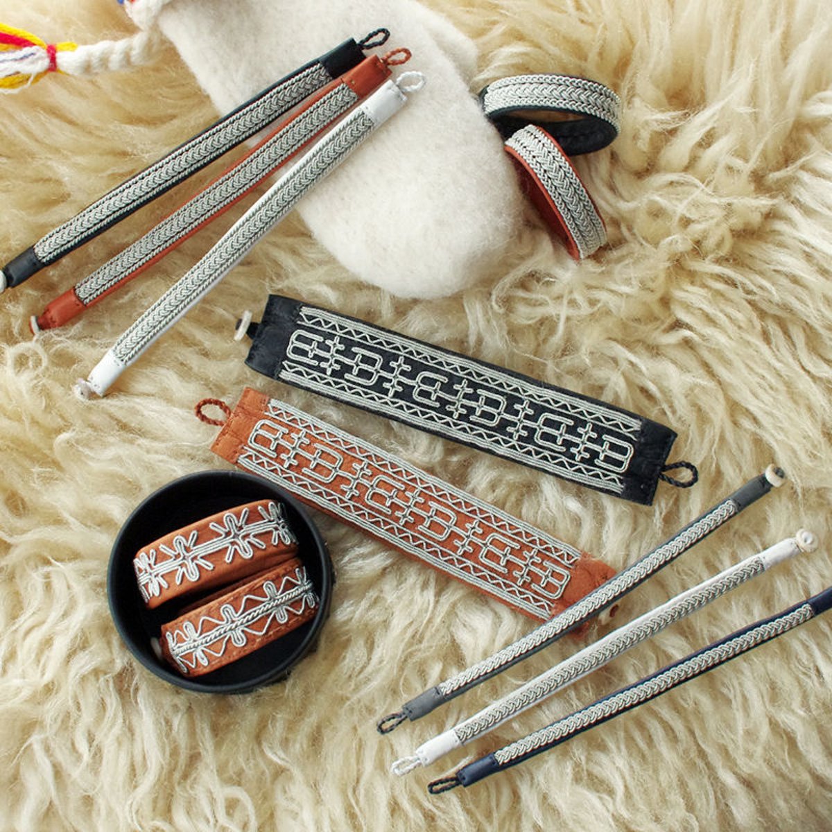 今晩・北方民族の手工芸品サーミブレスレット/Sami Braceletが入荷し