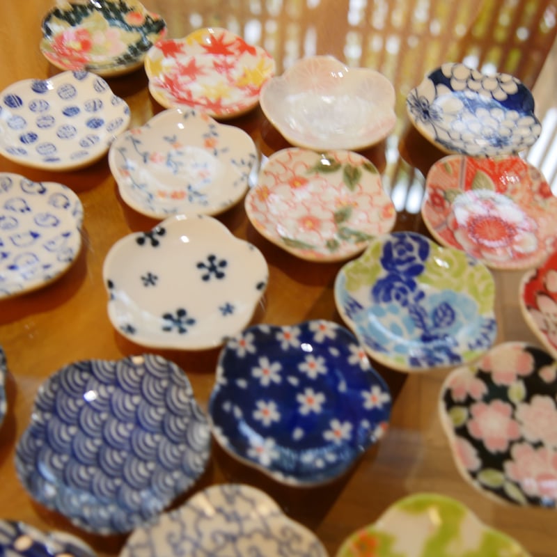 陶器 花形 箸置き 4個セット みよし漆器本舗 箸置き 桜 陶器製 おしゃれ かわいい サクラ 花 はし