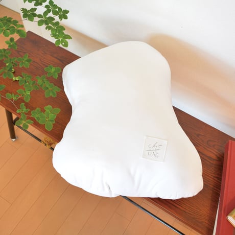 【CUSHION】Japanese Bobtail × Backpackのクッション