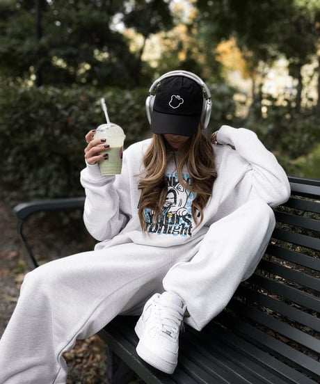 "MENHLC FRIEND" LOGO CAP