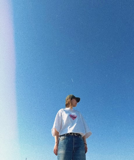 "HEART EMOJI" TEE