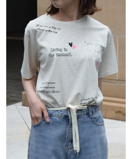 ROSIEE｜レタリングプリントTシャツ