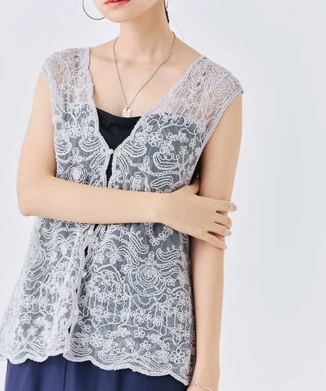 TORAZZO DONNA │ 立体コード刺繍レース ベスト