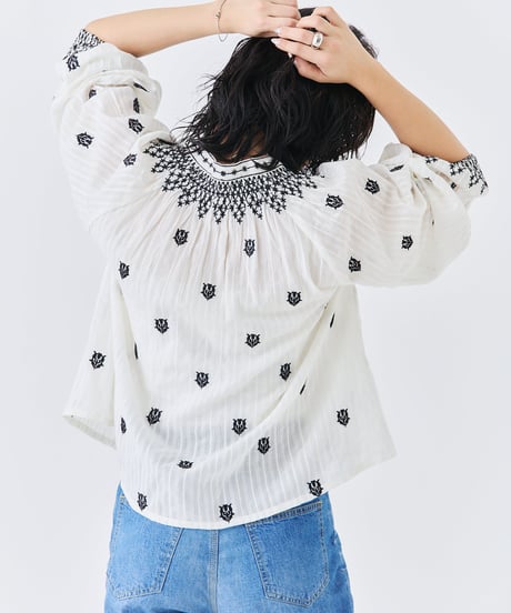 TORAZZO DONNA │インド刺繍ブラウス