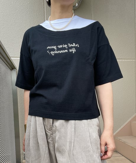 JUDDY CORN ｜モダンネックオンTシャツ