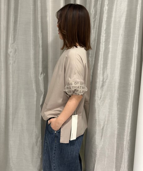 ayane｜ツイストスリーブTシャツ