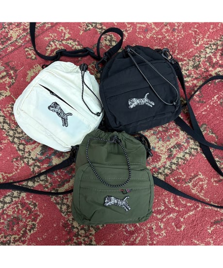 TRANOI.｜トラmini bag