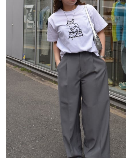 ROSIEE｜フレンチブルドッグコード刺繍Tシャツ