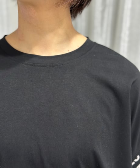 ayane｜ツイストスリーブTシャツ