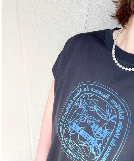 Dignite Collier│フロッキープリント Tシャツ