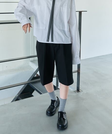 ツータック ワイド ハーフパンツ　ブラック