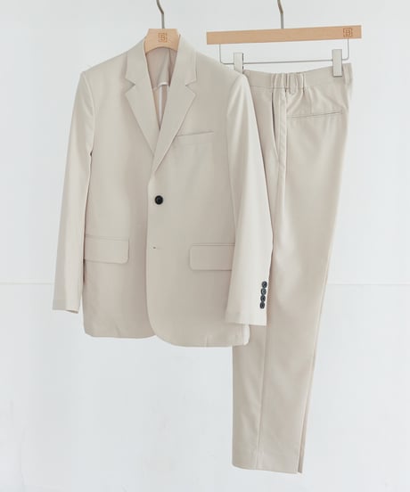 《BOYSHE Cool Summer Suit》シングルブレスト＆スリムスラックス【セットアップ】アイボリー