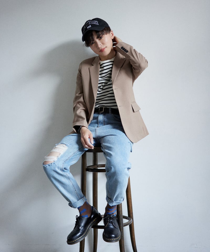 ハイウェストストレートダメージデニムパンツ 裾カットオフ【2