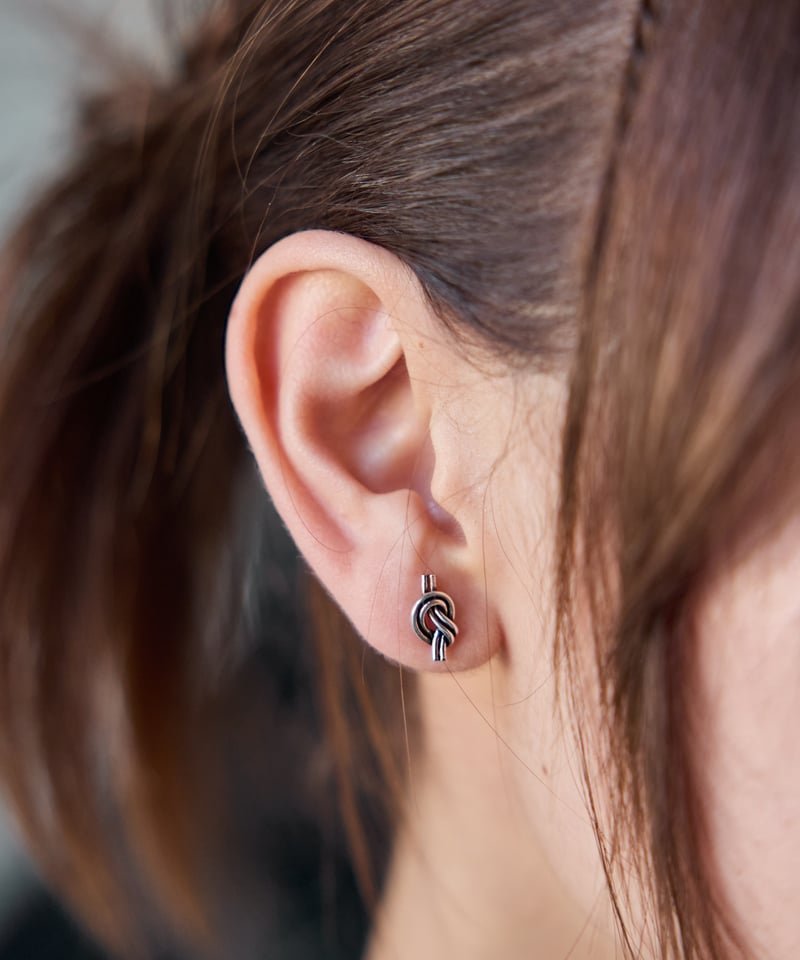 ネジネジ Silver925製 ピアス【2種】 | BOYSHE ネジネジ Silver925製 ピアス【2種】 | BOYSHE