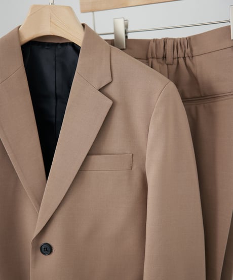《BOYSHE Basic Suit》シングルブレスト＆スリムスラックス【セットアップ】ベージュ