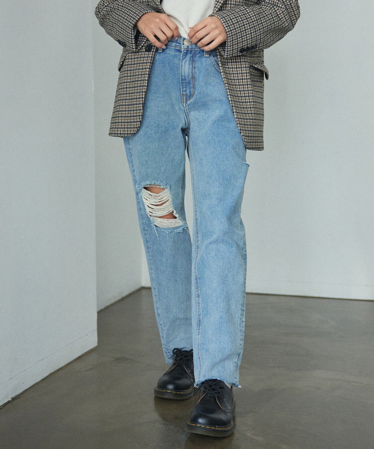 ダメージ加工 ダークグレー ストレートデニムパンツデンハムカットオフ