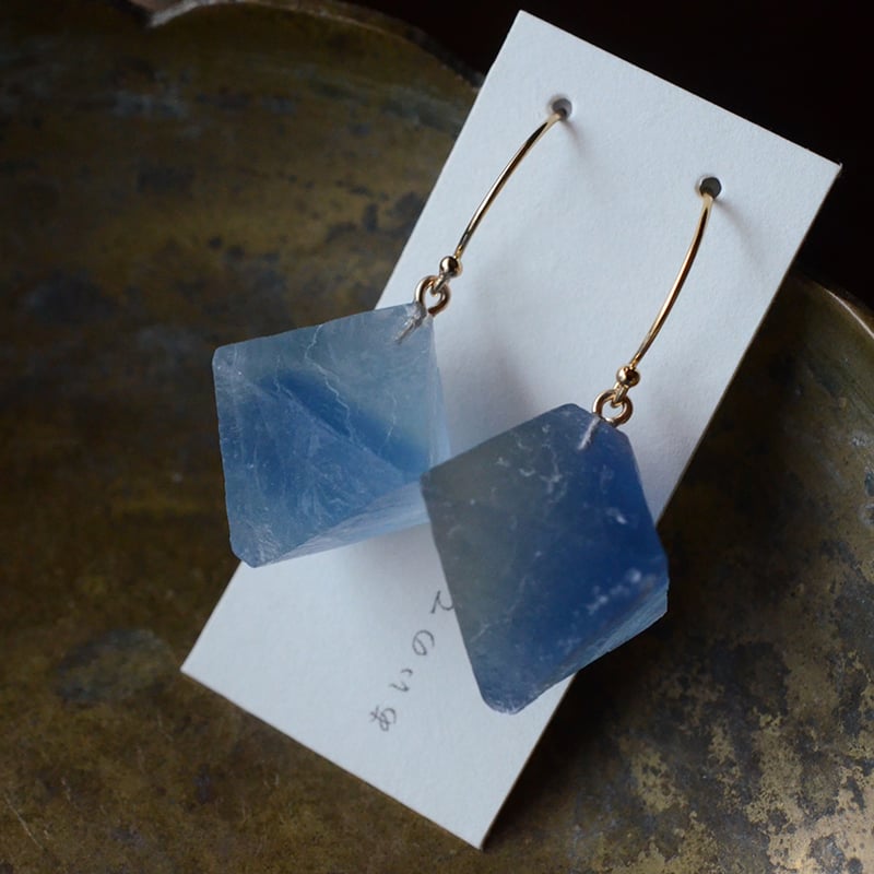 Blue Fluorite/蛍石 鉱物ピアス | あいのて