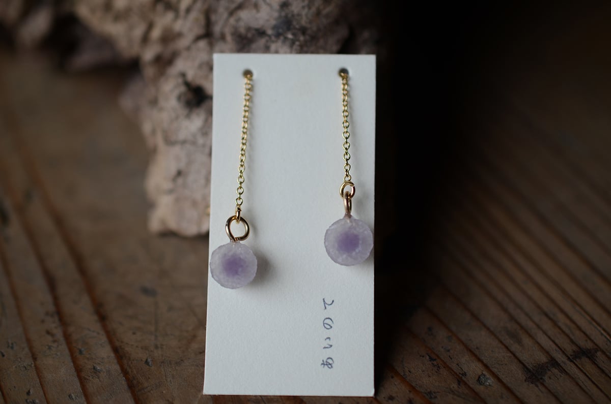 Grape agate/葡萄状瑪瑙 鉱物チェーンピアス | あいのて