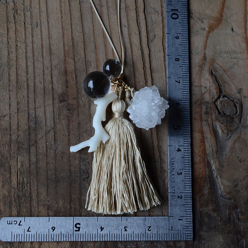 Crystal/金平糖水晶 自然染めシルク首飾り | あいのて