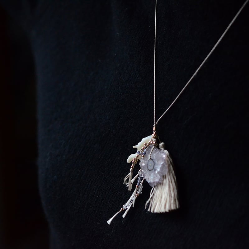 水晶の首飾り Amethyst/紫水晶 自然染めシルク首飾り | あいのて