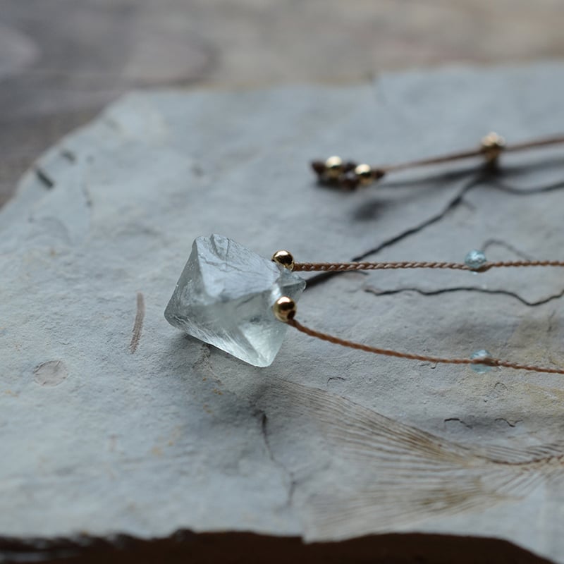 Fluorite/蛍石/一粒の鉱物ネックレス | あいのて