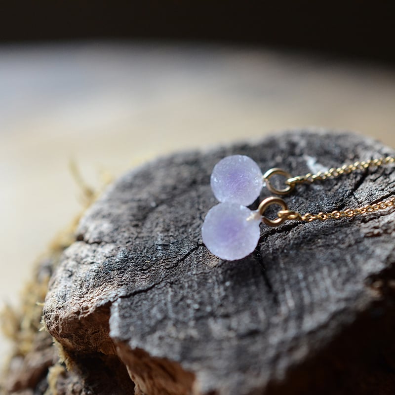 Grape agate/葡萄状瑪瑙 鉱物チェーンピアス | あいのて