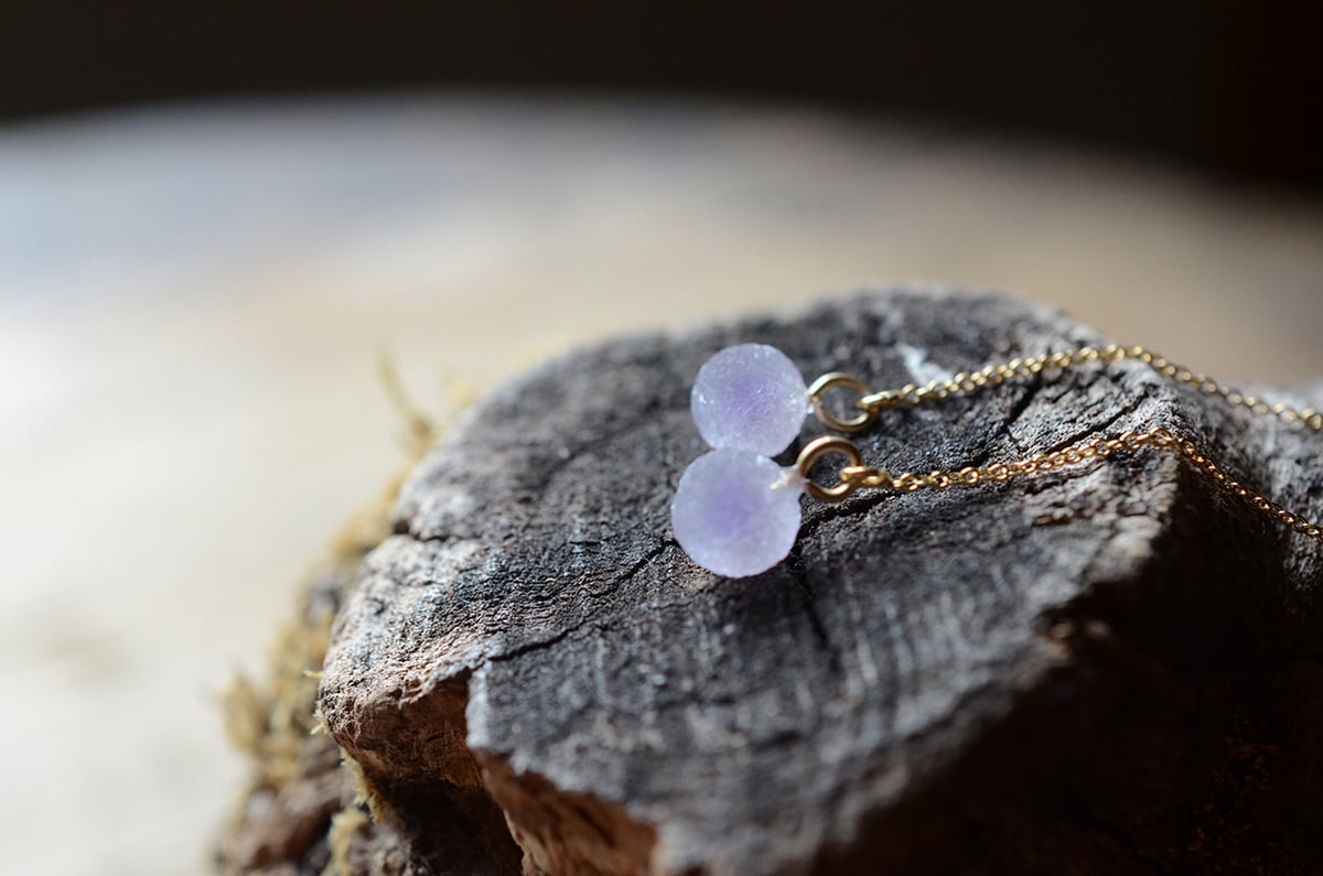 Grape agate/葡萄状瑪瑙 鉱物チェーンピアス | あいのて