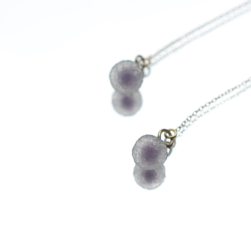 Grape agate/葡萄状瑪瑙 鉱物チェーンピアス | あいのて