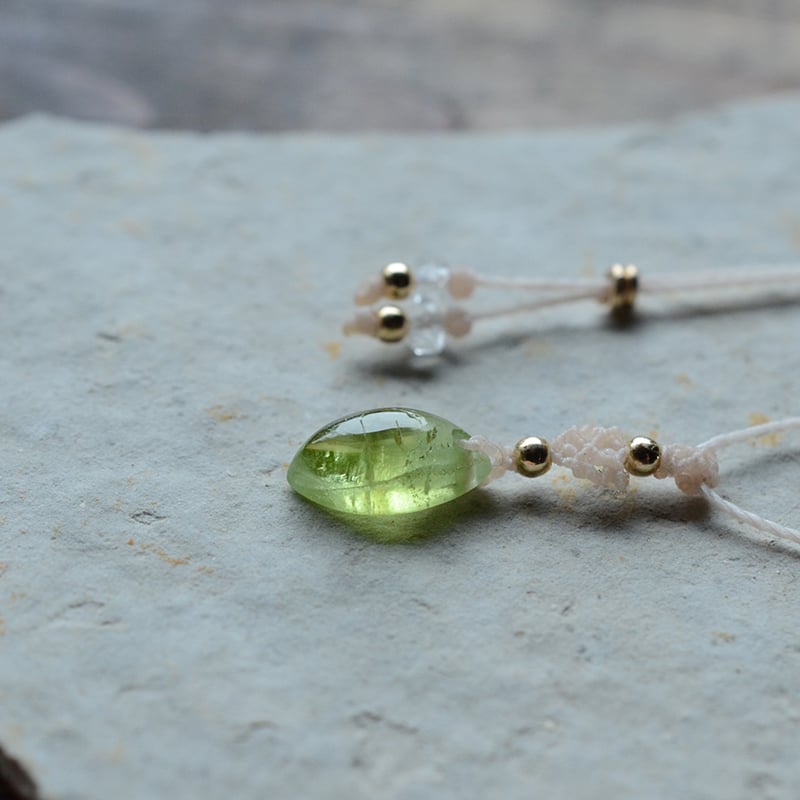 【はくとん( 'ω')ŧ‹\"ŧ‹\"】 天然石マラカイトの枠留めイヤリング 地球儀ピアス (イヤリング) 天然石アズロマラカイト | Loiseau