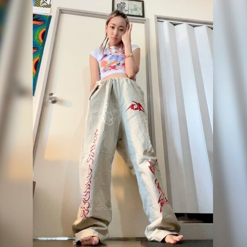 古着リメイク〜戦闘ロゴプリントワークパンツ Red | AKKOGORILLA