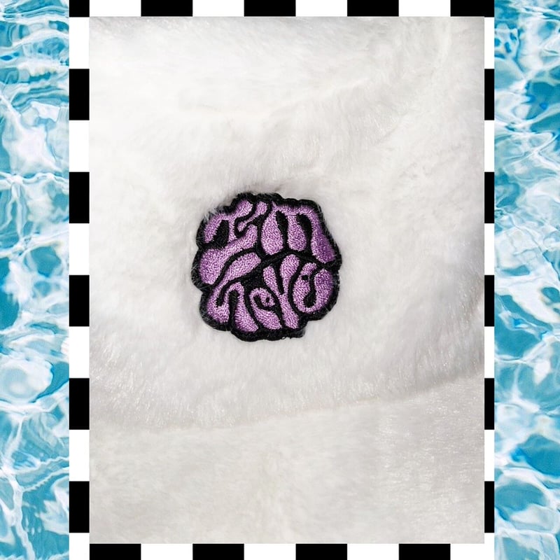 戦闘ロゴシリーズ〜I'm here刺繍バケハ White | AKKOGORILLA STORE