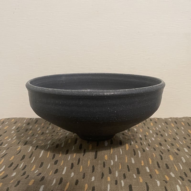 黒い陶器の深いボウル 黒いボウル | Cobin 8 Pottery Studio