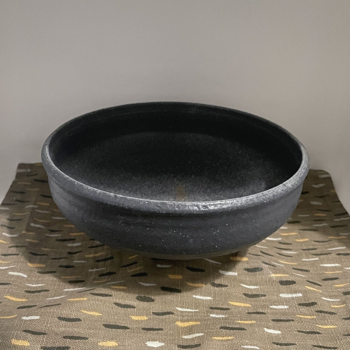 黒い陶器の深いボウル ソフトボウル 黒陶 3サイズ