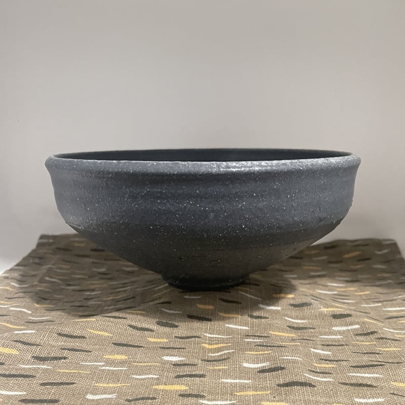 黒い陶器の深いボウル 黒いボウル | Cobin 8 Pottery Studio
