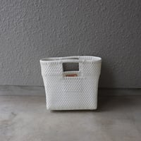 【プラスチック】 TSUKIJI カットアウトハンドルバッグS26 ホワイト