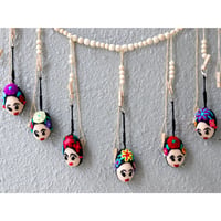 ナスカン付 フェルテッド刺繡ポンポン