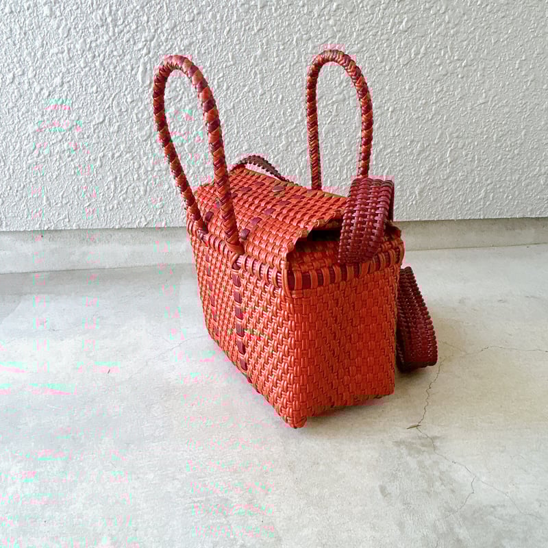 TSUKIJI フタ付きBOXマグネット ソリッド MINIショルダー TSUKIJI フタ付きBOXマグネット ソリッド MINIショルダー