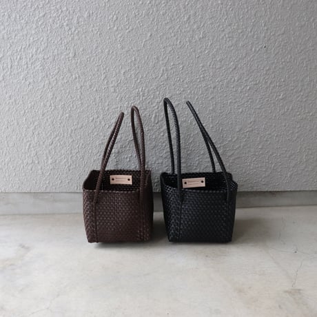 新品 Diminutivo チューブシリーズ 正方形L ナローソリッド です♩ Diminutivo