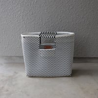 【プラスチック】 TSUKIJI カットアウトハンドルバッグL34 ミニチェック ホワイトxブラック