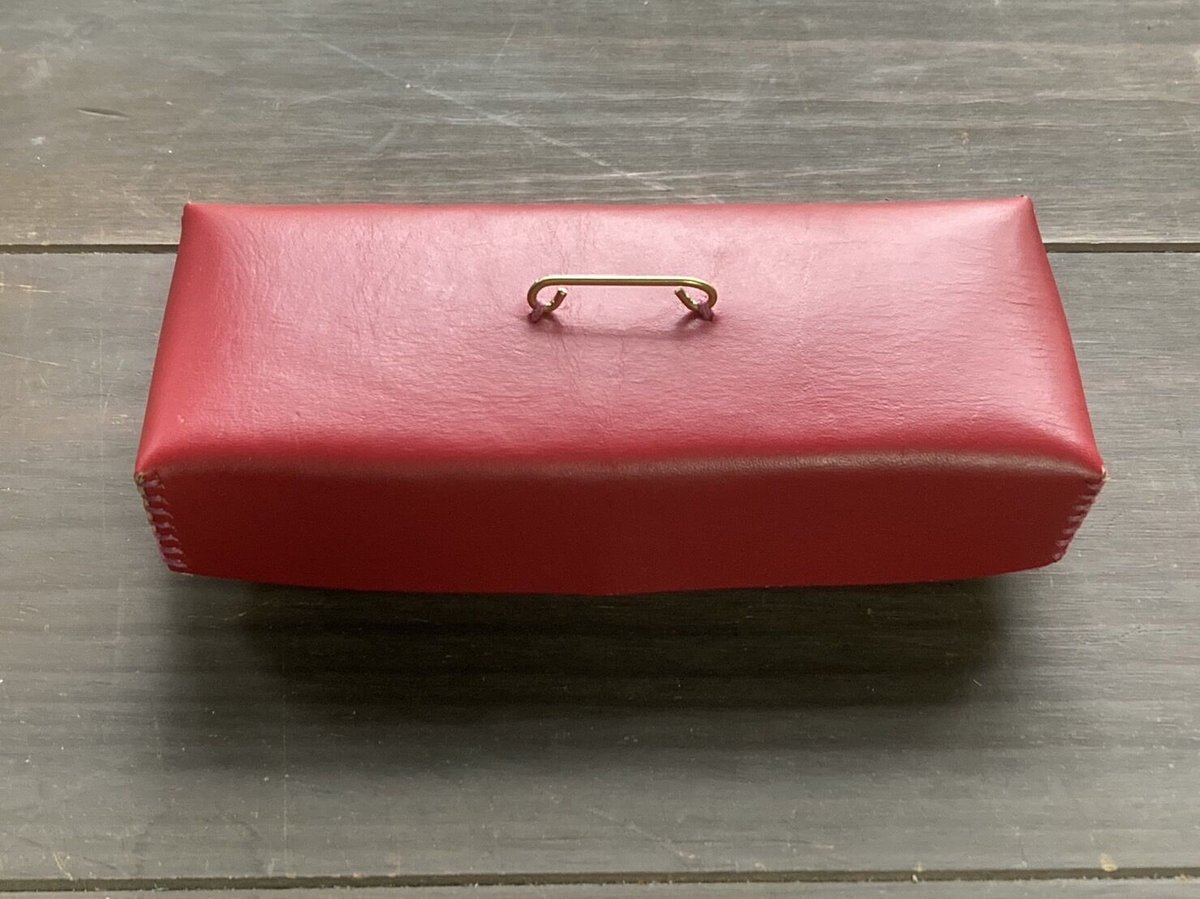 □SOLD OUT□ 蓋付き長方形 革の小箱【赤 RED】革×真鍮 | Non