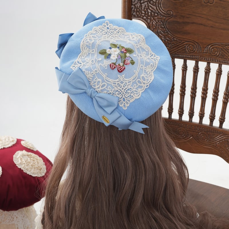 星箱Works】ストロベリー・リボンブーケ いちご刺繍ベレー【お取り寄せ