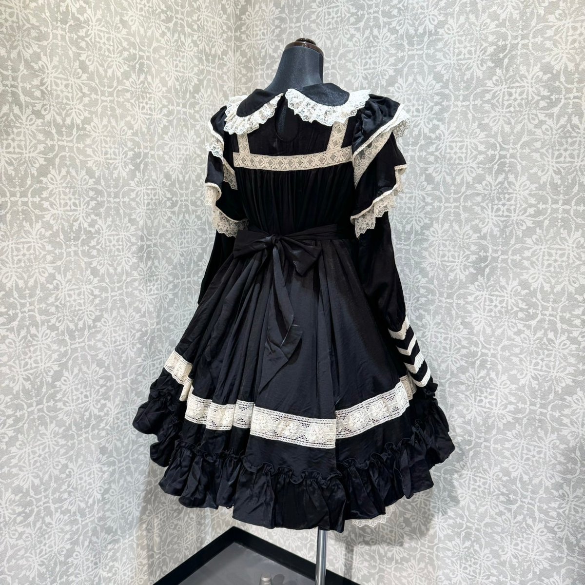 星箱works リリアンヌ姉妹 ロング 黒 無地 星箱works リリアンヌ姉妹 ロング 黒 無地 リリアンヌ姉妹 子供