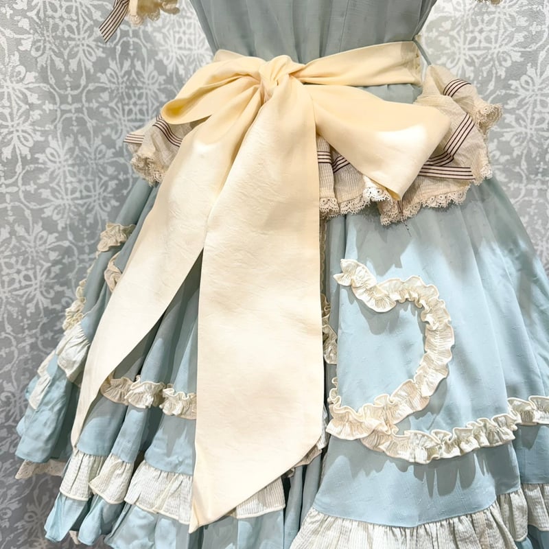 星箱ワークス シャンティクリーム・パティスリー ワンピース 星箱Works】シャンティクリーム・パティスリー エプロン風