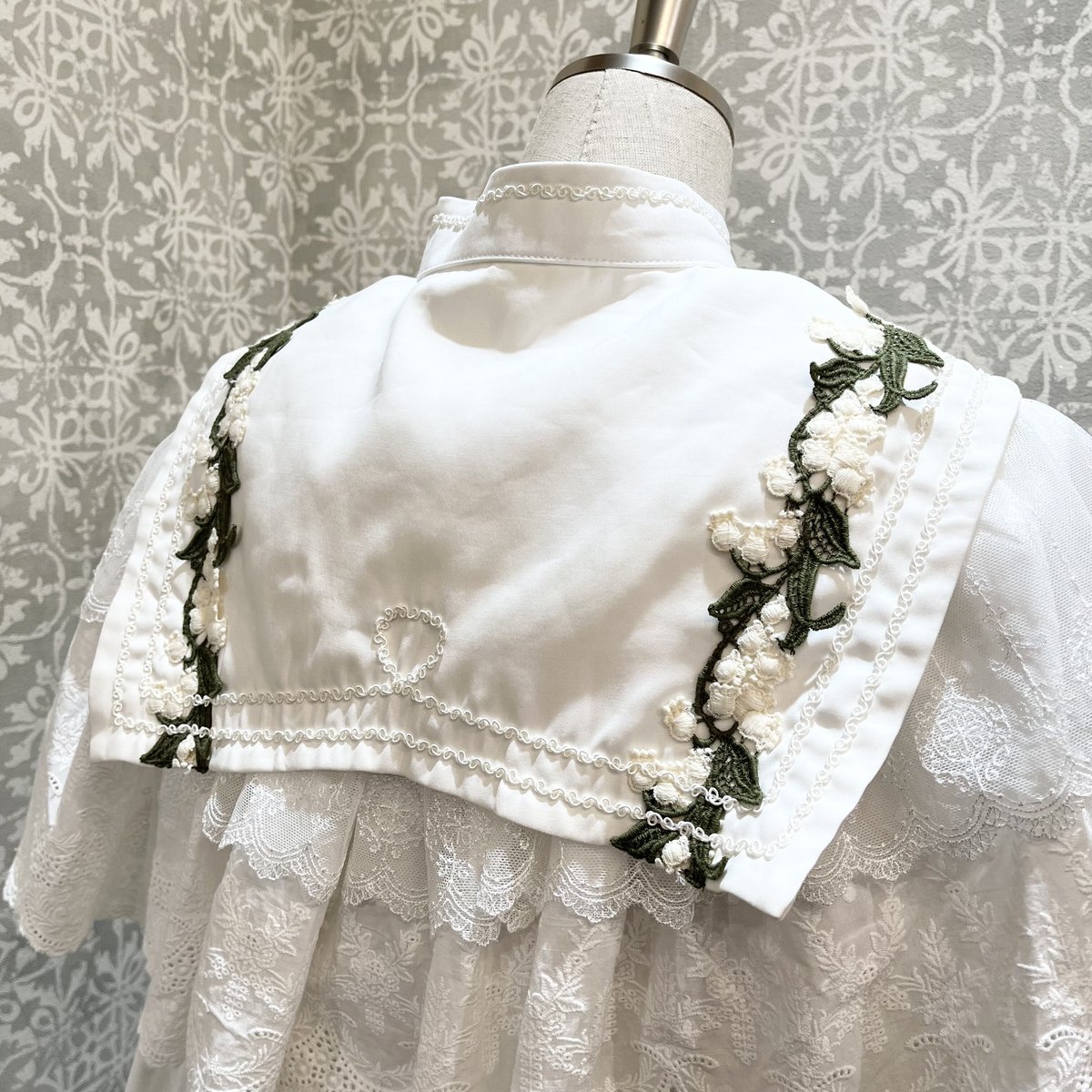 星箱works スズランの谷　モチーフレースワンピース　タグあり スズランの谷 モチーフレースワンピース | HoshibakoWorks