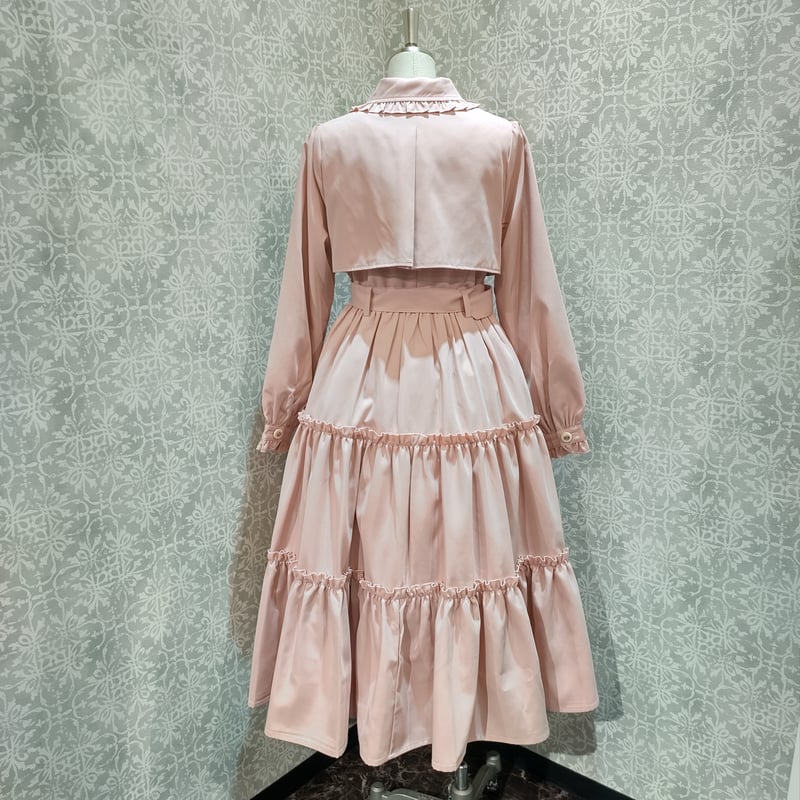 Amavel フリルティアードロングコート MT Amavel / フリルティアードトレンチコート(ロング丈) クロ O-25