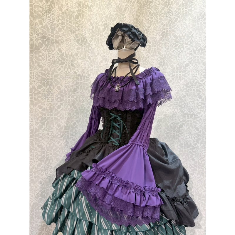 ATELIER-PIERROT】Shirring princess sleeve blous