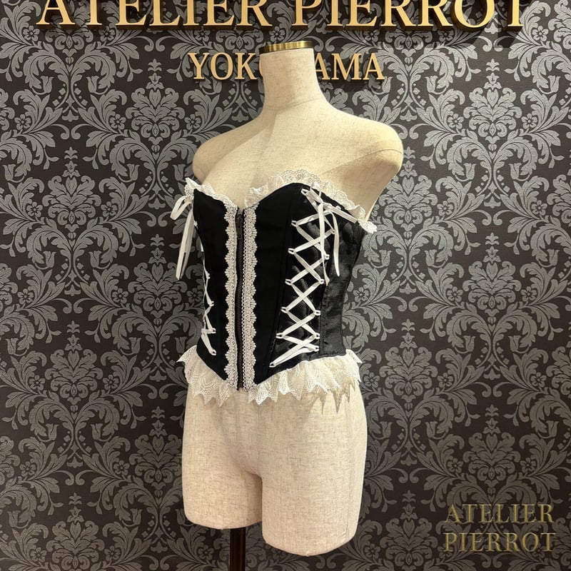 シャンデ－ル？の白いコルセット シャンデ－ル？の白いコルセット