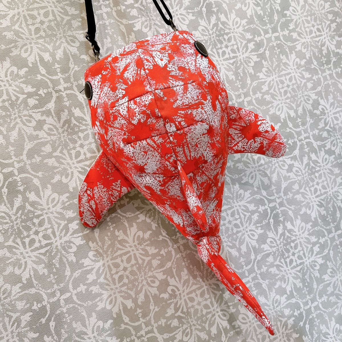 KASEI ユニセックス 小サメ 6+セット 金欄 ショルダーバッグ 日本製 KASEI】小サメ ショルダー【スプラッター(白)】 | KIST ONLINE STORE